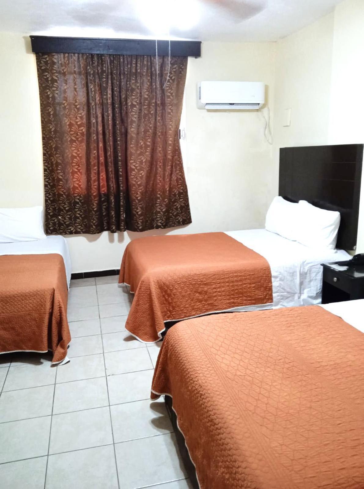Maria Elena Hotel 2*